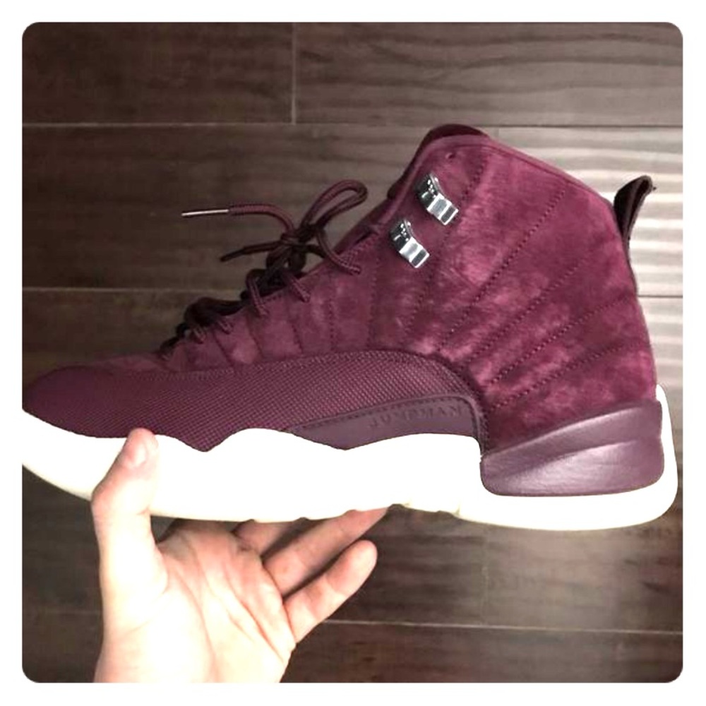 Jordan 12 Bordeaux